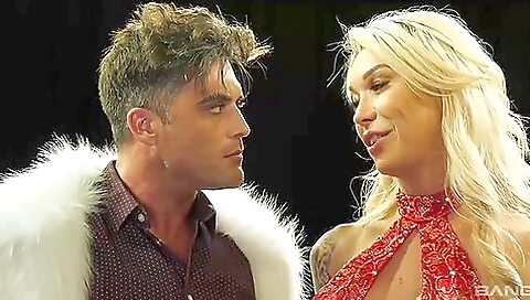 Blonde and deep throat is the best pornstar you ever seen