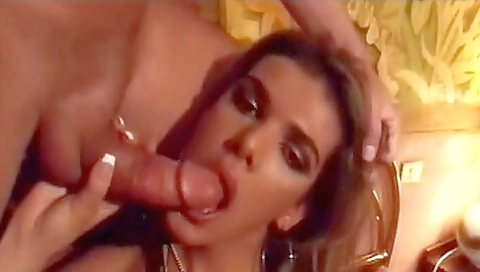 Horny bonker is fucking her in a sexy vintage scene